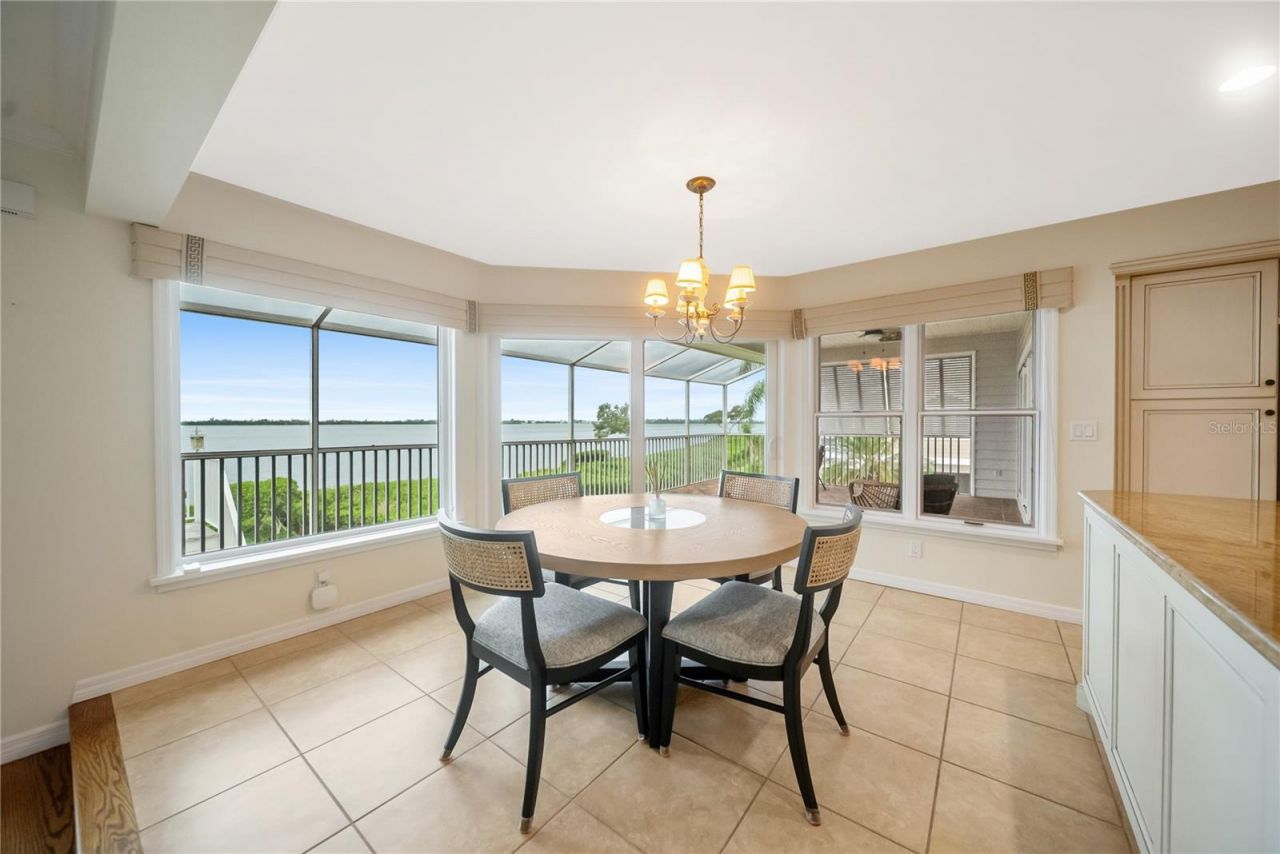 44 Tidy Island Boulevard, Bradenton, FL 34210 Photo
