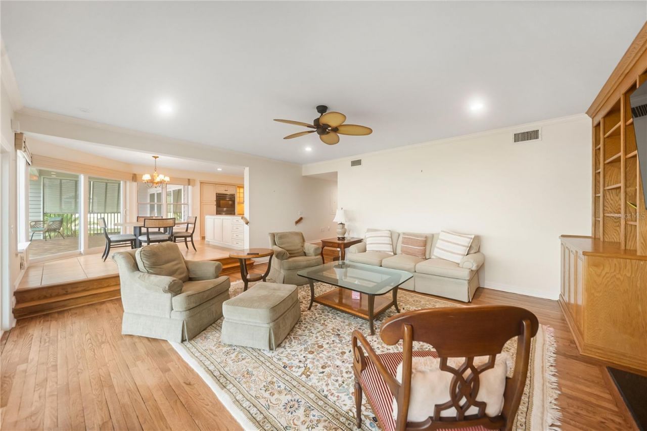 44 Tidy Island Boulevard, Bradenton, FL 34210 Photo