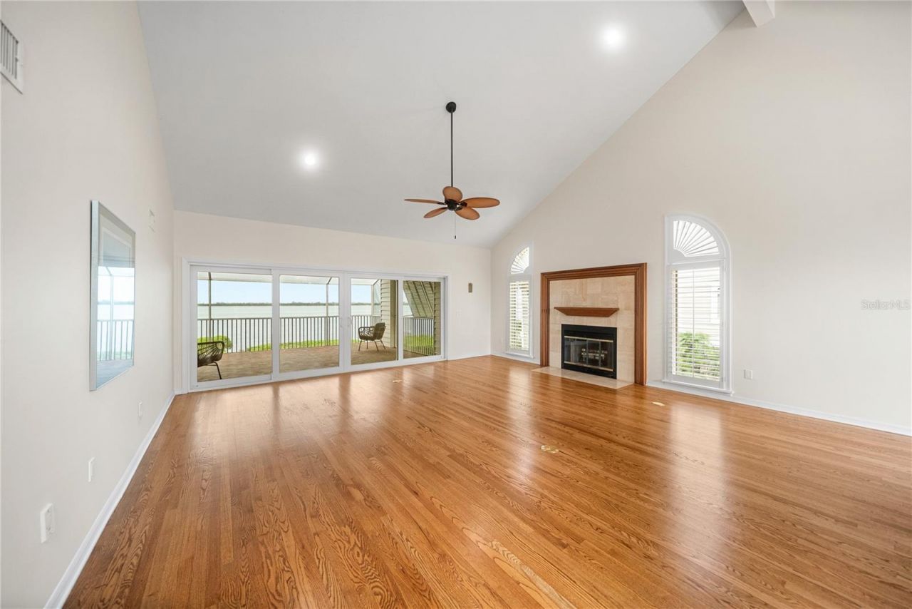44 Tidy Island Boulevard, Bradenton, FL 34210 Photo