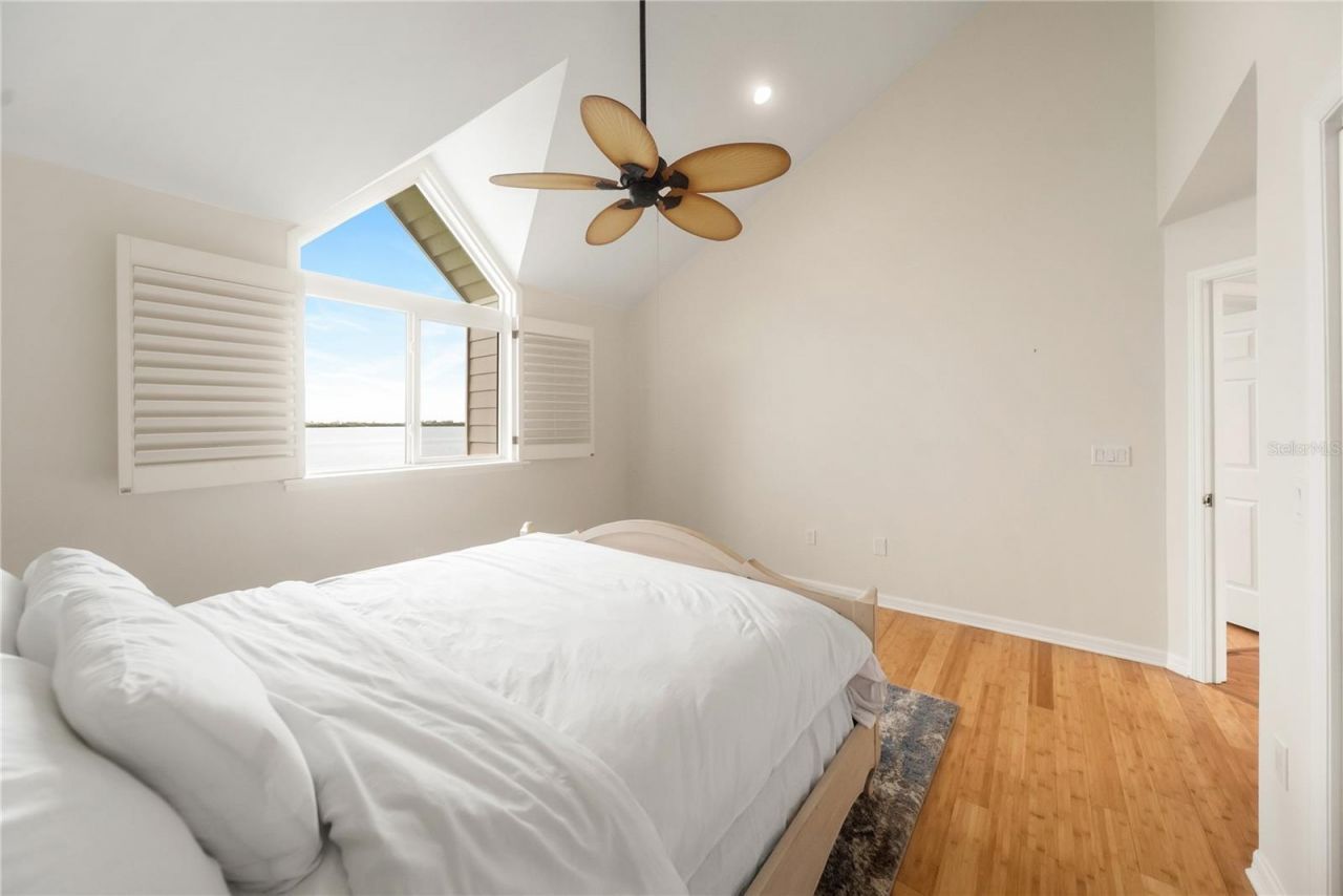 44 Tidy Island Boulevard, Bradenton, FL 34210 Photo
