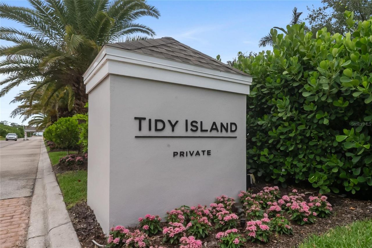 44 Tidy Island Boulevard, Bradenton, FL 34210 Photo