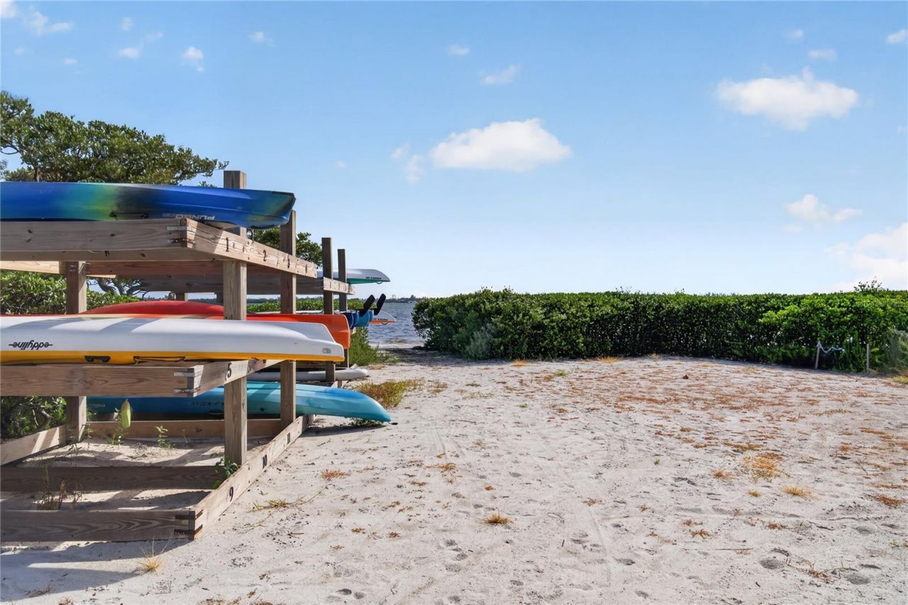 44 Tidy Island Boulevard, Bradenton, FL 34210 Photo