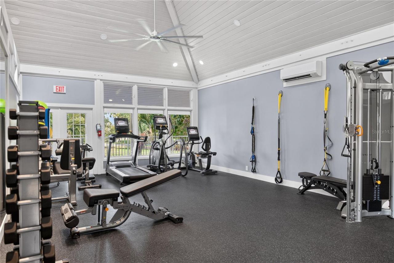44 Tidy Island Boulevard, Bradenton, FL 34210 Photo