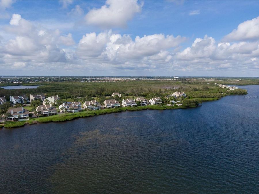 Property Image 100
