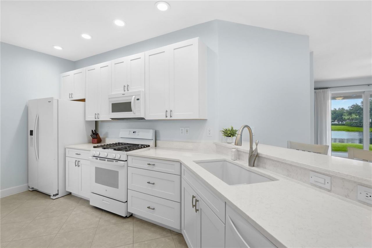 4211 Cascade Falls Drive, Sarasota, FL 34243 Photo