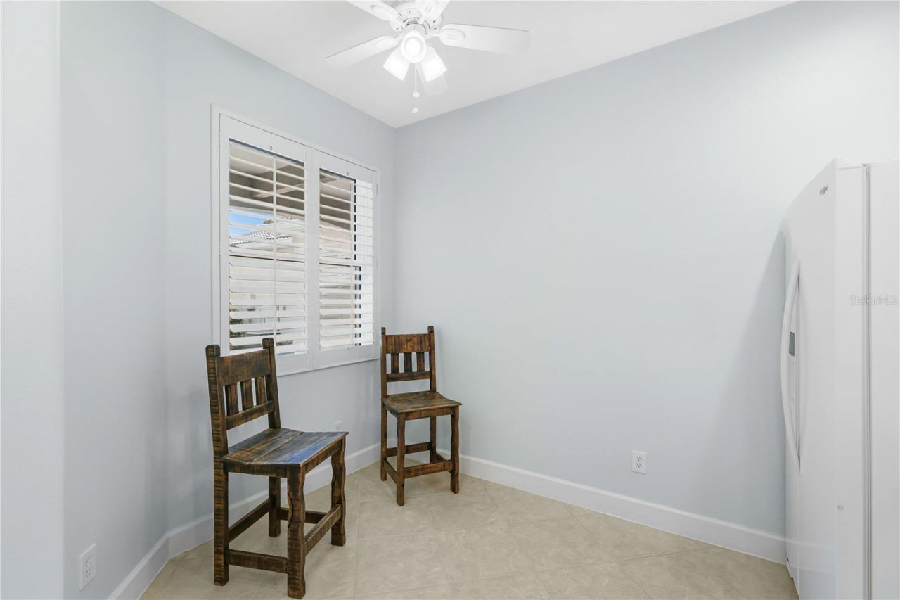 4211 Cascade Falls Drive, Sarasota, FL 34243 Photo