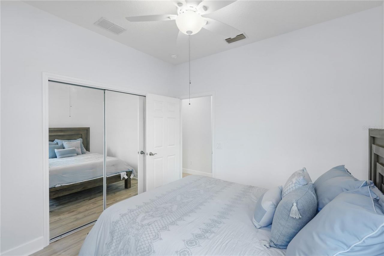 4211 Cascade Falls Drive, Sarasota, FL 34243 Photo