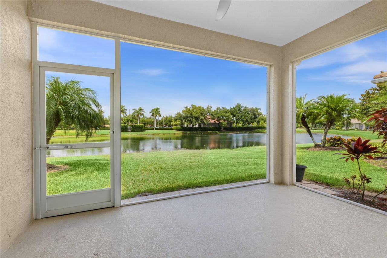 4211 Cascade Falls Drive, Sarasota, FL 34243 Photo