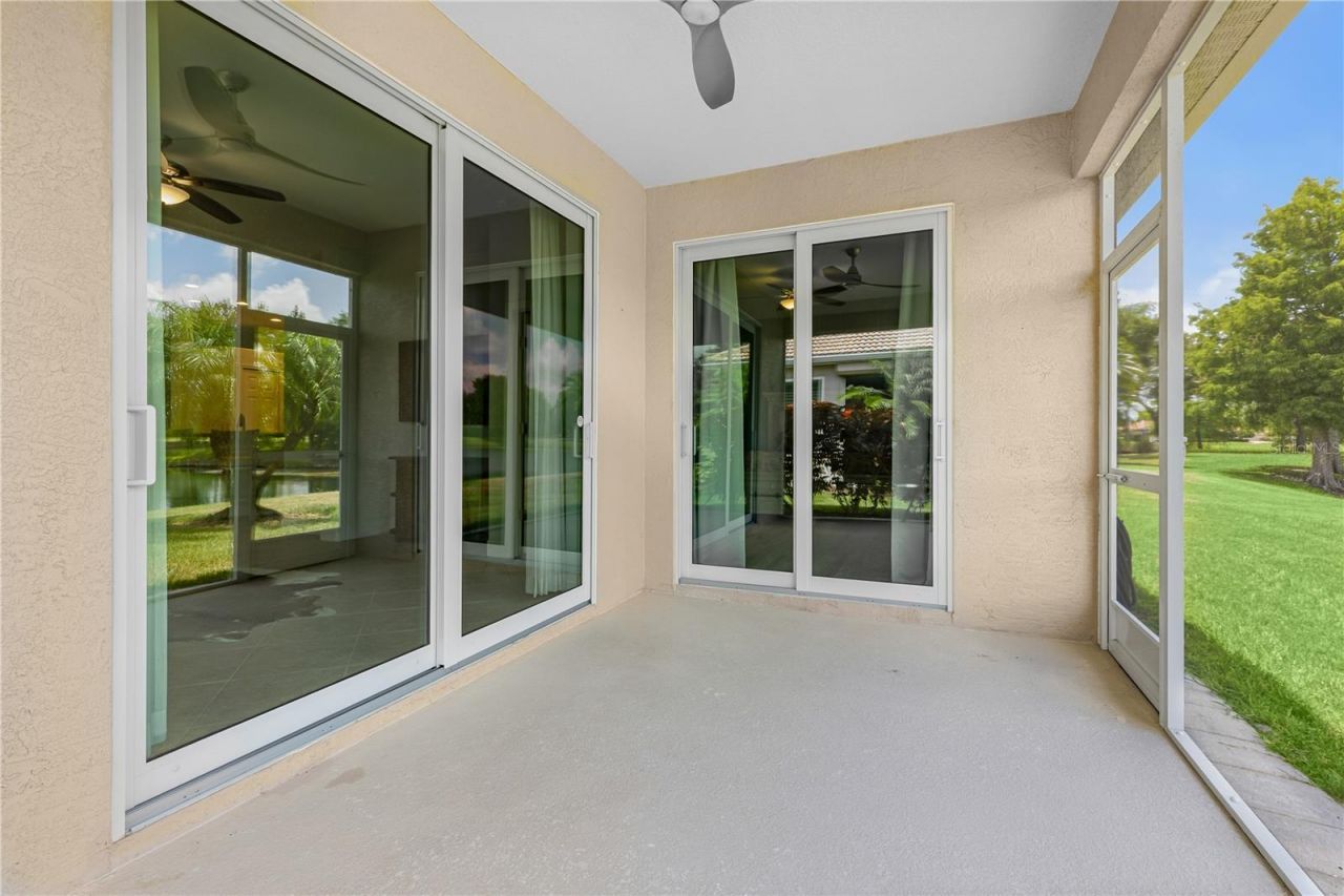 4211 Cascade Falls Drive, Sarasota, FL 34243 Photo