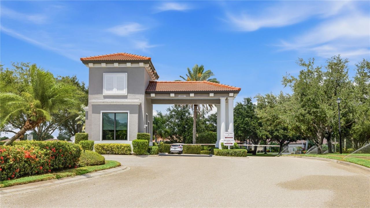 4211 Cascade Falls Drive, Sarasota, FL 34243 Photo