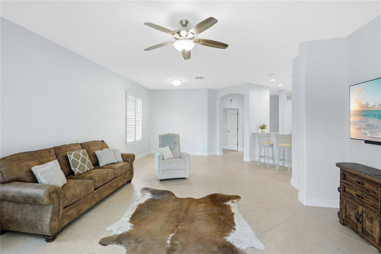 4211 Cascade Falls Drive, Sarasota, FL 34243 Photo
