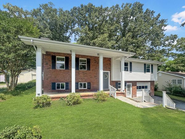 1025 S Seminole Drive , Chattanooga, TN 37412