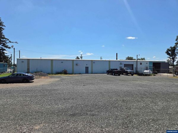 1100 NE Old Salem Rd, Albany, OR 97321