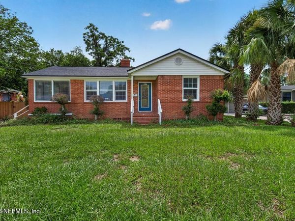 1837 BARTRAM Circle W, Jacksonville, FL 32207