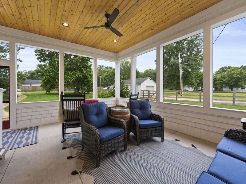 913 Groveport Road , Canal Winchester, OH 43110 Photo 48