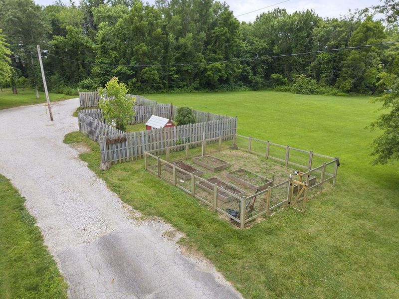 913 Groveport Road , Canal Winchester, OH 43110 Photo 58