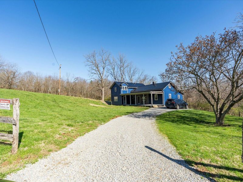 8225 W Prospect Road , Hillsboro, OH 45133 Photo 2