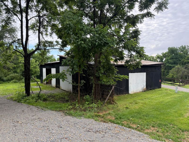 8225 W Prospect Road , Hillsboro, OH 45133 Photo 36