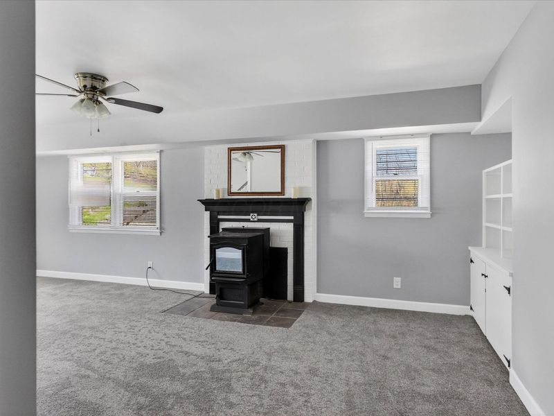 8225 W Prospect Road , Hillsboro, OH 45133 Photo 8