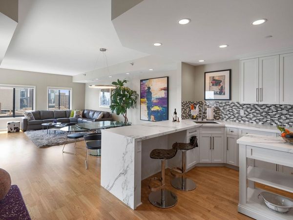 110 Bank Street SE, Unit L2103, Minneapolis, MN 55414