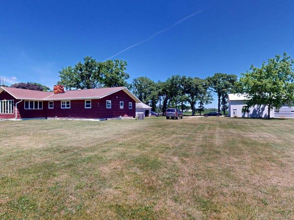 101 Center Street, Freeborn, MN 56032