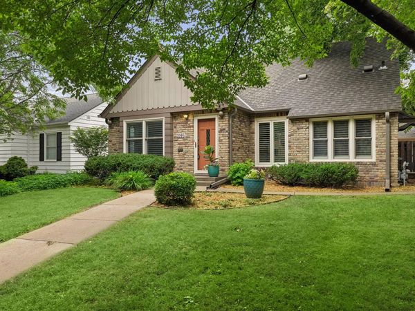 2215 Bayard Avenue, Saint Paul, MN 55116
