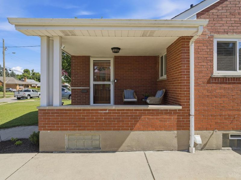 7824 Colton Lane, Deer Park, OH 45236 Photo 3