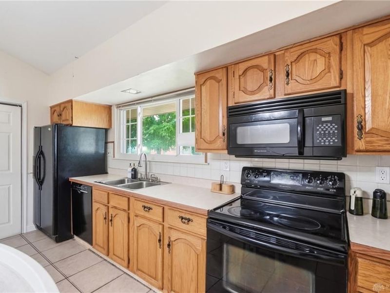 3640 Tiffany Drive, Kettering, OH 45420 Photo 16