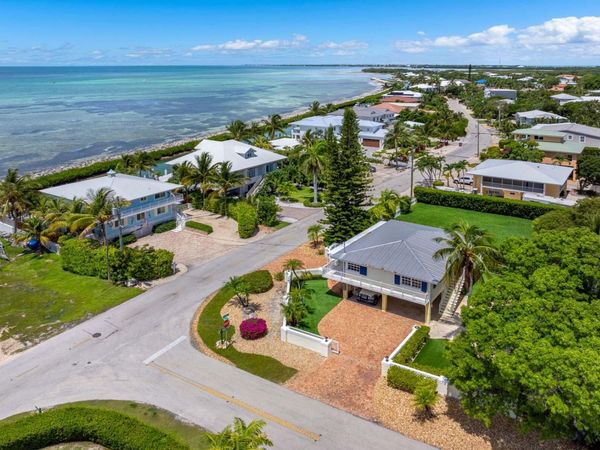 235 W Seaview Circle, Duck Key, FL 33050