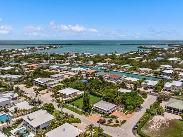 235 W Seaview Circle, Duck Key, FL 33050