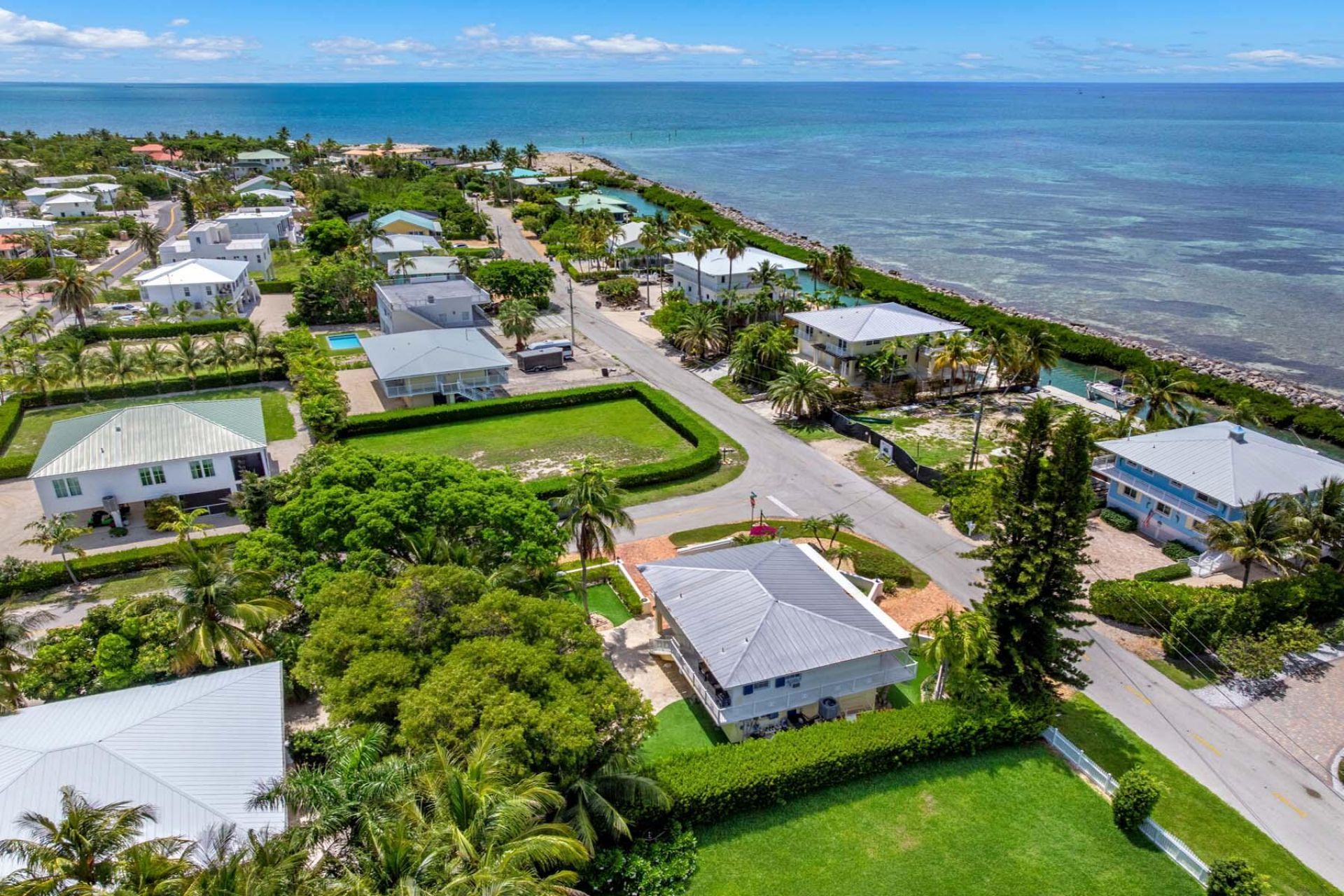 235 W Seaview Circle, Duck Key, FL 33050 Photo