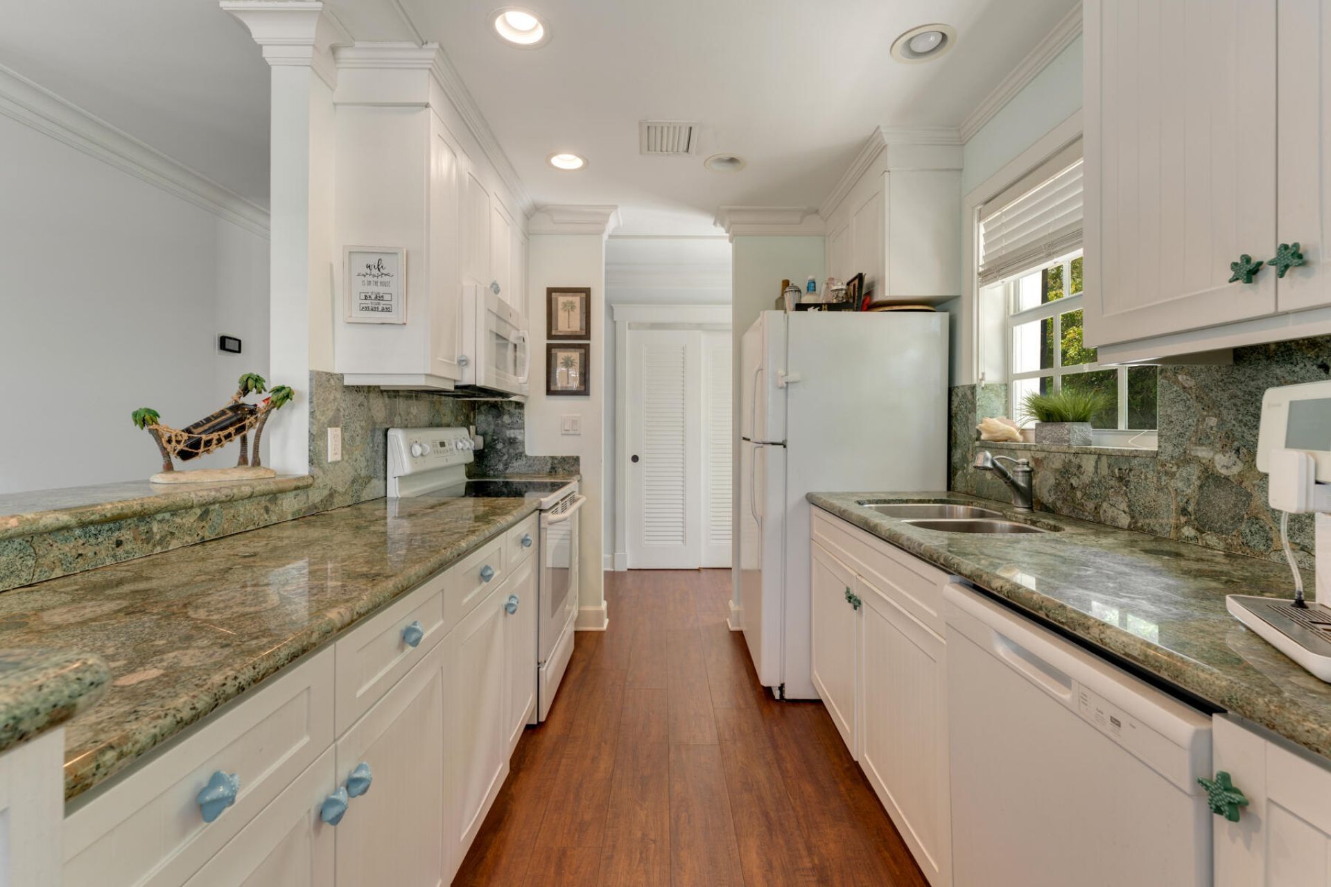 235 W Seaview Circle, Duck Key, FL 33050 Photo