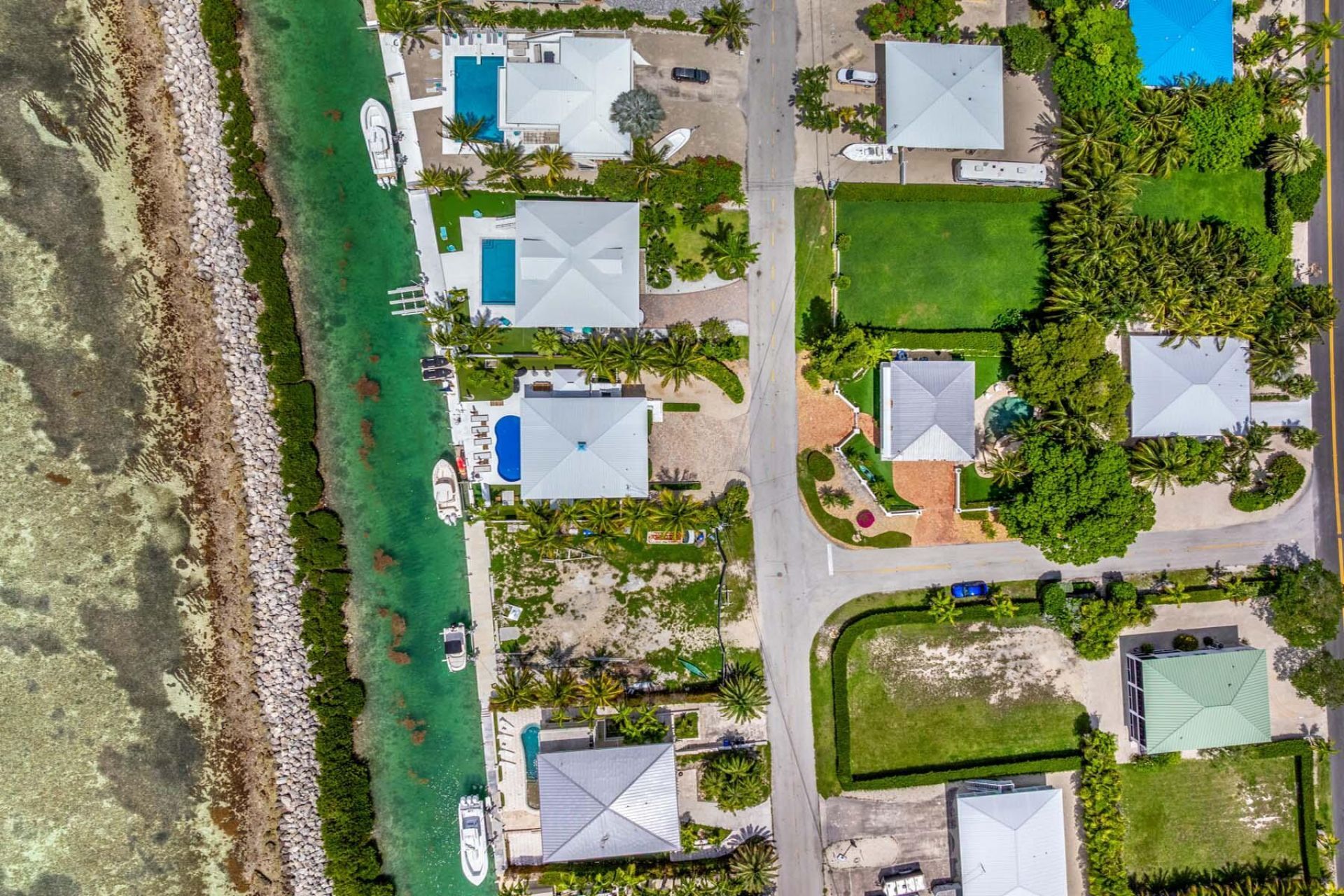 235 W Seaview Circle, Duck Key, FL 33050 Photo