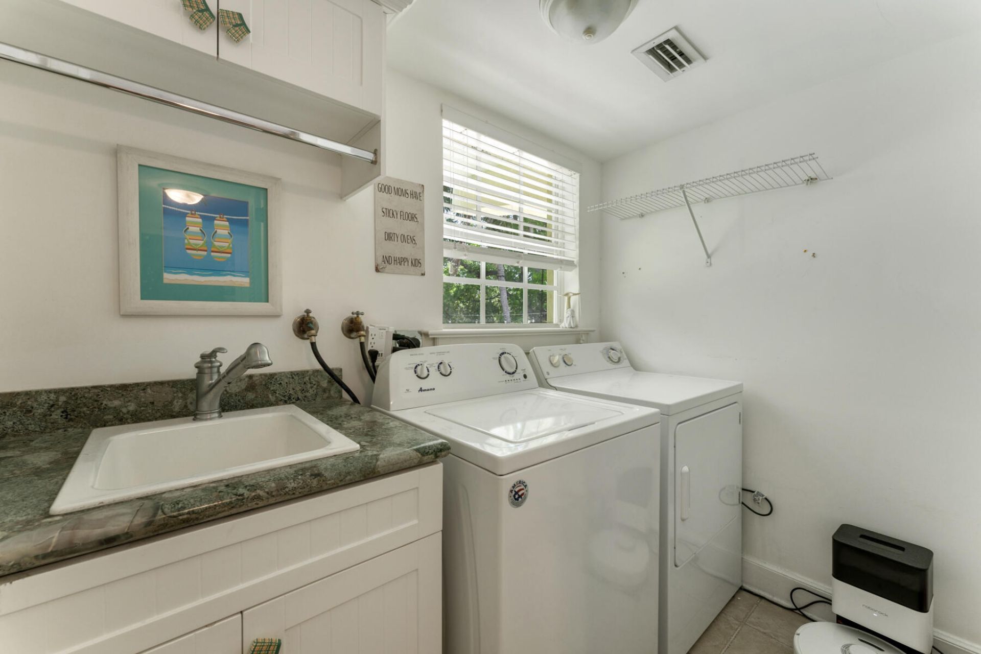 235 W Seaview Circle, Duck Key, FL 33050 Photo