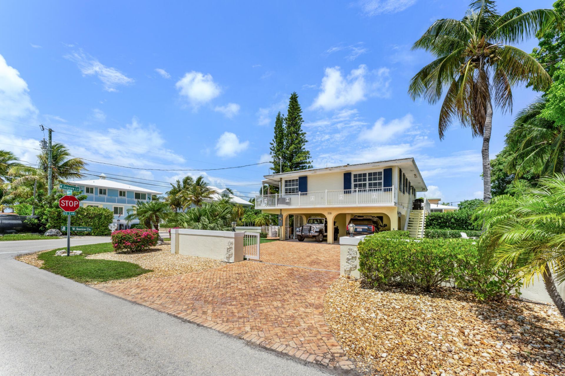 235 W Seaview Circle, Duck Key, FL 33050 Photo