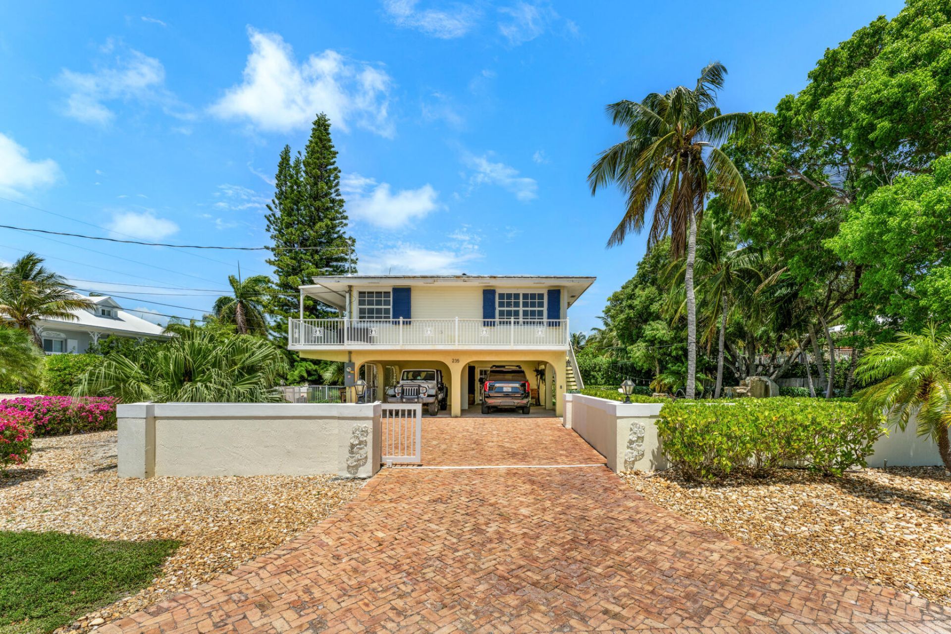 235 W Seaview Circle, Duck Key, FL 33050 Photo