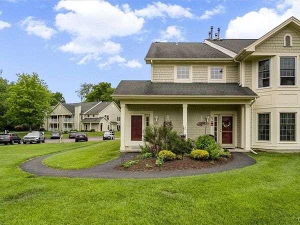 2405 Pipers Court, Baldwinsville, NY 13027
