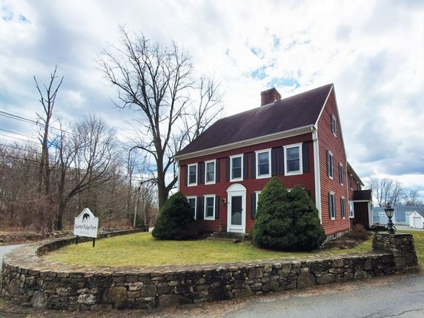 64 Arch St, Westborough, MA 01581
