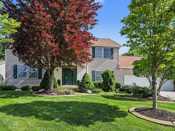 4463 Grand Ridge Drive SW, Wyoming, MI 49418