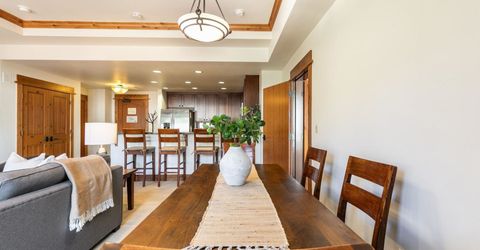 8001 Northstar Drive, Unit #301, Truckee, CA 96161 Photo