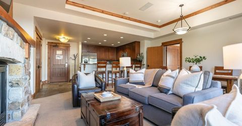 8001 Northstar Drive, Unit #301, Truckee, CA 96161 Photo