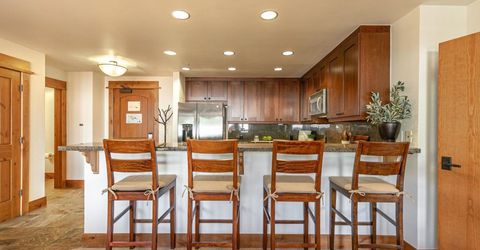 8001 Northstar Drive, Unit #301, Truckee, CA 96161 Photo