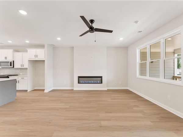 1918 Kinnard Alley , Kennesaw, GA 30144