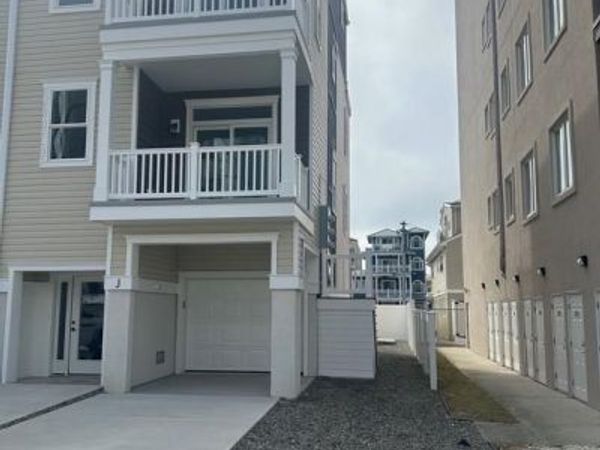 418-420 E FARRAGUT, Unit J, WILDWOOD CREST, NJ 08260