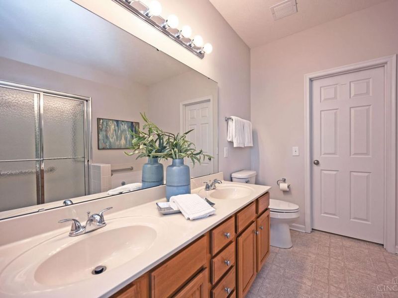 9312 Bridgecreek Drive, Springfield Twp., OH 45231 Photo 27