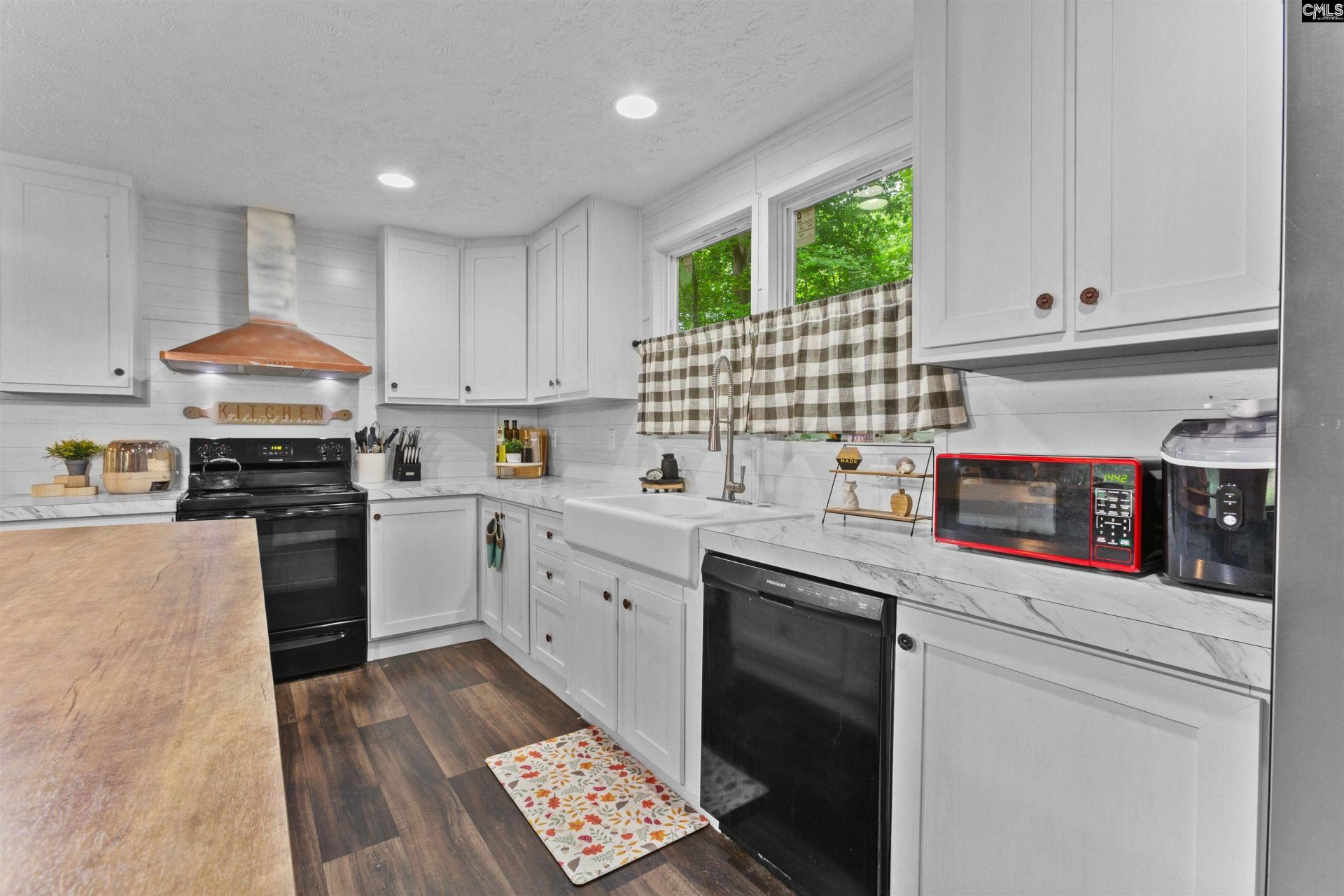 193 Mott Road  Photo 11