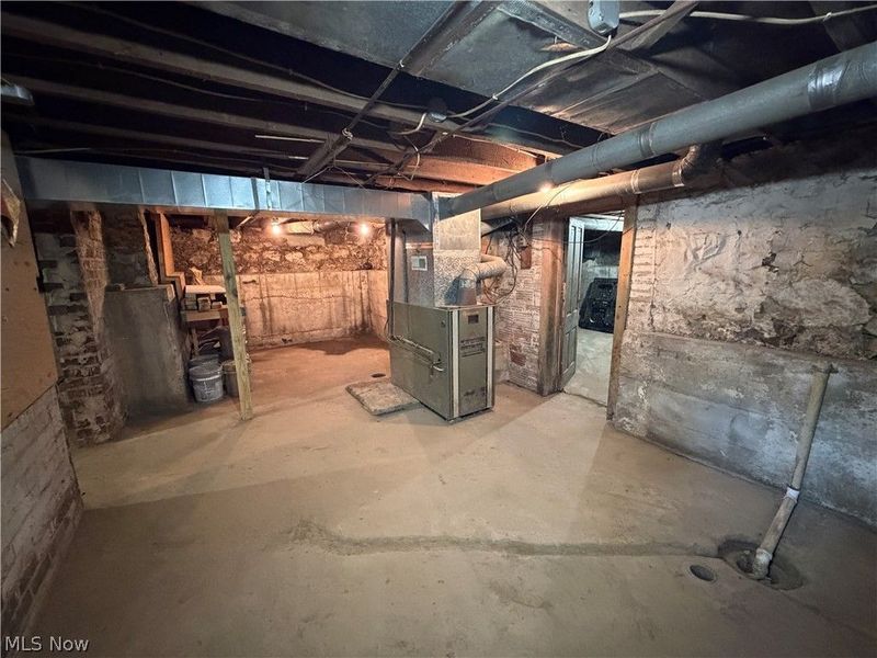 261 N Main Street , Shreve, OH 44676 Photo 32