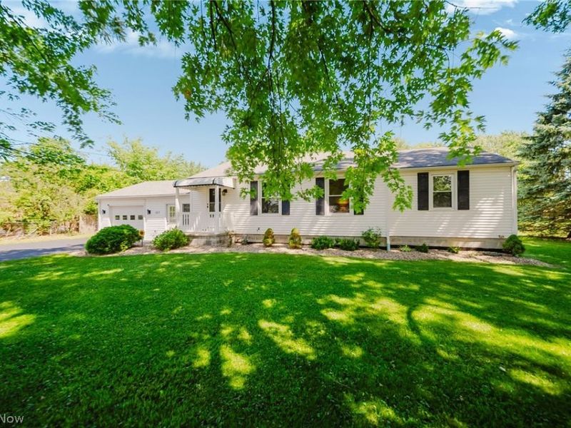 107 Cooper Foster Park Road, Amherst, OH 44001 Photo 4