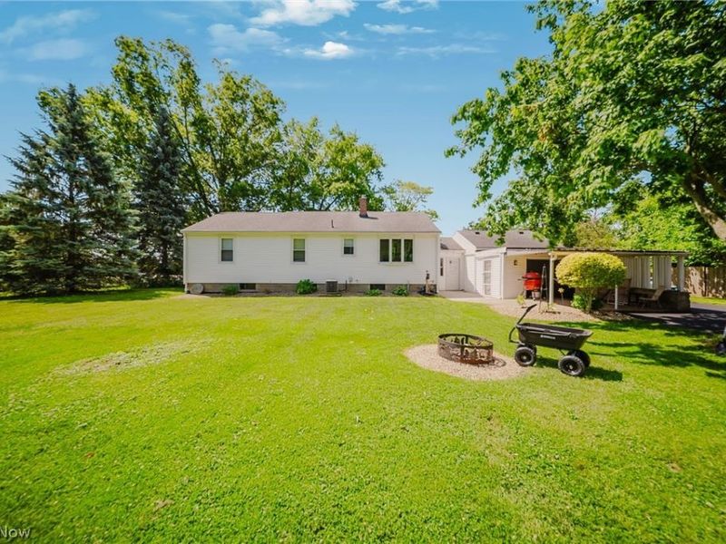 107 Cooper Foster Park Road, Amherst, OH 44001 Photo 6
