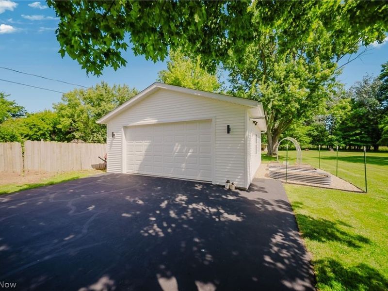107 Cooper Foster Park Road, Amherst, OH 44001 Photo 7